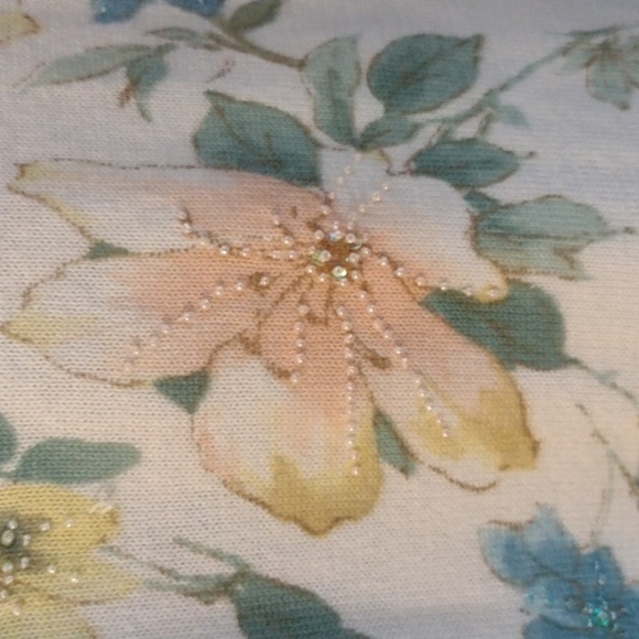 Alfred Dunner Ladies Floral Sweater - Picture 3 of 5